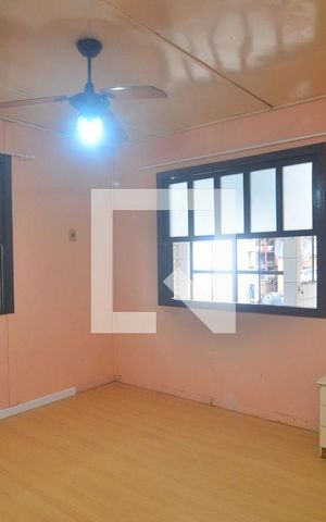 Casa à venda com 60m², 2 quartos e 2 vagasSuíte