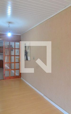 Casa à venda com 60m², 2 quartos e 2 vagasSala
