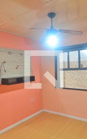 Casa à venda com 60m², 2 quartos e 2 vagasSuíte