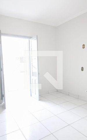 Apartamento para alugar com 80m², 3 quartos e sem vagasala
