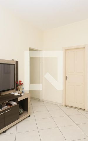 Apartamento para alugar com 80m², 3 quartos e sem vagaSala