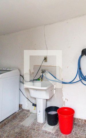 Casa à venda com 149m², 3 quartos e 2 vagas Casa à venda com 149m², 3 quartos e 2 vagasLavanderia