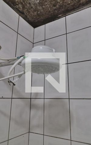 Casa à venda com 107m², 3 quartos e 2 vagasBanheiro