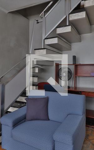 Casa à venda com 107m², 3 quartos e 2 vagasSala