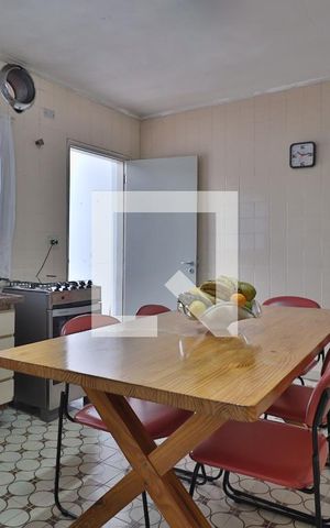 Casa à venda com 107m², 3 quartos e 2 vagasCozinha