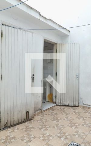 Casa à venda com 107m², 3 quartos e 2 vagasBanheiro