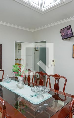 Casa para alugar com 450m², 3 quartos e 8 vagas Casa para alugar com 450m², 3 quartos e 8 vagasCopa