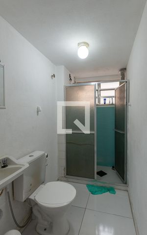 Apartamento à venda com 59m², 2 quartos e 1 vaga Apartamento à venda com 59m², 2 quartos e 1 vagaBanheiro