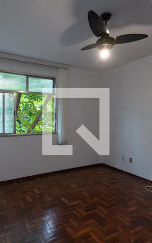 Apartamento à venda com 59m², 2 quartos e 1 vaga Apartamento à venda com 59m², 2 quartos e 1 vagaSala