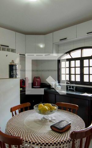 Casa para alugar com 200m², 3 quartos e 3 vagasCozinha