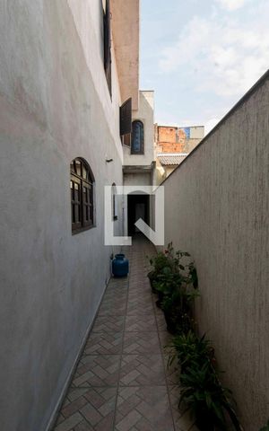 Casa para alugar com 200m², 3 quartos e 3 vagasCorredor Lateral