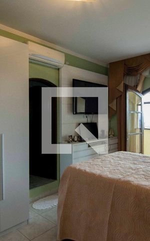 Casa para alugar com 200m², 3 quartos e 3 vagasSuíte