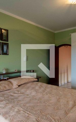 Casa para alugar com 200m², 3 quartos e 3 vagasSuíte