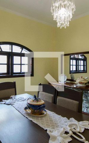 Casa para alugar com 200m², 3 quartos e 3 vagasCopa