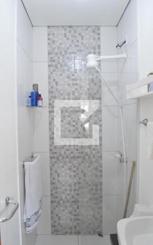 Casa à venda com 200m², 3 quartos e 2 vagasBanheiro