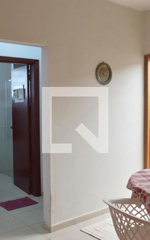 Casa à venda com 200m², 3 quartos e 2 vagasCopa