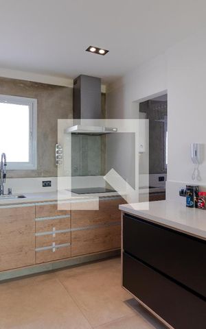 Apartamento à venda com 198m², 3 quartos e 3 vagas Apartamento à venda com 198m², 3 quartos e 3 vagasCozinha