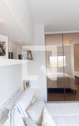 Apartamento à venda com 198m², 3 quartos e 3 vagas Apartamento à venda com 198m², 3 quartos e 3 vagasSuíte