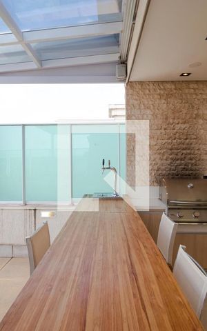 Apartamento à venda com 198m², 3 quartos e 3 vagas Apartamento à venda com 198m², 3 quartos e 3 vagasÁrea Gourmet