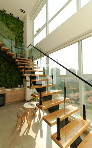 Apartamento à venda com 198m², 3 quartos e 3 vagas Apartamento à venda com 198m², 3 quartos e 3 vagasSalas