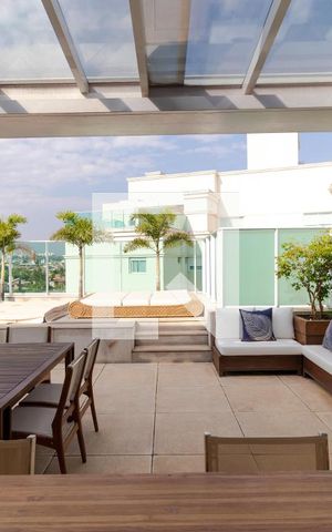 Apartamento à venda com 198m², 3 quartos e 3 vagas Apartamento à venda com 198m², 3 quartos e 3 vagasÁrea Gourmet