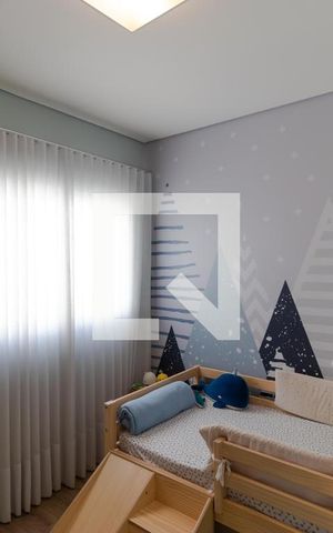 Apartamento à venda com 198m², 3 quartos e 3 vagas Apartamento à venda com 198m², 3 quartos e 3 vagasQuarto 01