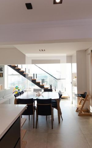 Apartamento à venda com 198m², 3 quartos e 3 vagas Apartamento à venda com 198m², 3 quartos e 3 vagasCozinha