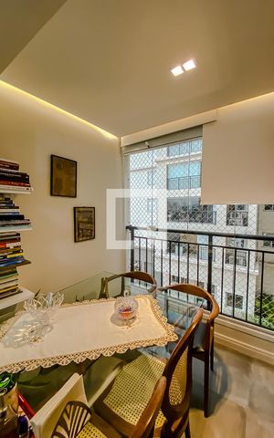 Apartamento à venda com 68m², 2 quartos e 1 vaga Apartamento à venda com 68m², 2 quartos e 1 vagaSala