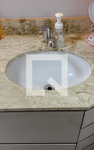 Apartamento à venda com 68m², 2 quartos e 1 vaga Apartamento à venda com 68m², 2 quartos e 1 vagaBanheiro