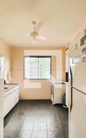 Apartamento para alugar com 184m², 3 quartos e 2 vagasCozinha
