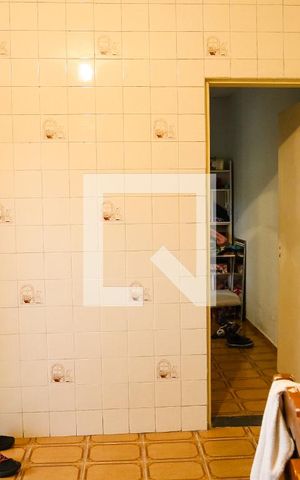 Casa à venda com 355m², 5 quartos e 3 vagas Casa à venda com 355m², 5 quartos e 3 vagasCasa 2 Cozinha