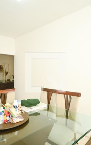 Casa à venda com 750m², 5 quartos e 8 vagas Casa à venda com 750m², 5 quartos e 8 vagasSala 3