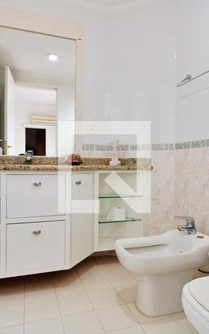 Apartamento à venda com 600m², 4 quartos e 5 vagasBanheiro da Suíte 4