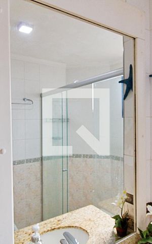Apartamento à venda com 600m², 4 quartos e 5 vagasBanheiro da Suíte 2