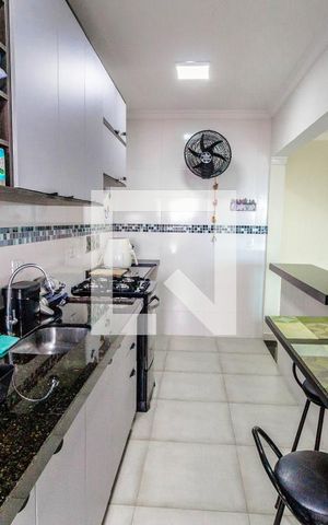 Apartamento para alugar com 86m², 2 quartos e 2 vagasCozinha