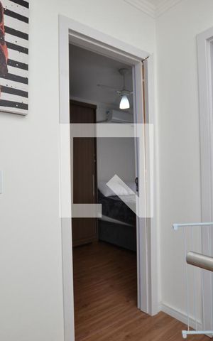Casa de condomínio para alugar com 84m², 2 quartos e 1 vagaHall