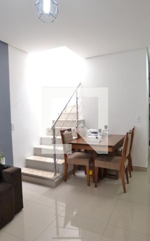 Casa de condomínio para alugar com 84m², 2 quartos e 1 vagaSala