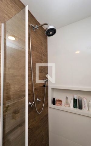 Apartamento para alugar com 52m², 2 quartos e 1 vagaDetalhe banheiro