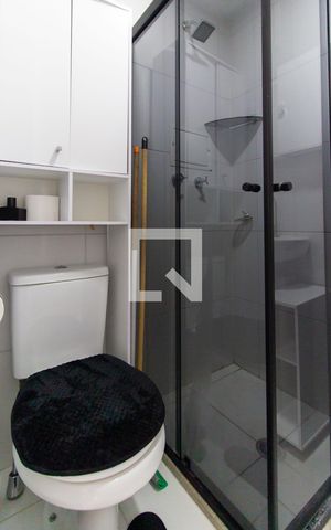 Studio à venda com 23m², 1 quarto e sem vaga Studio à venda com 23m², 1 quarto e sem vagaBanheiro