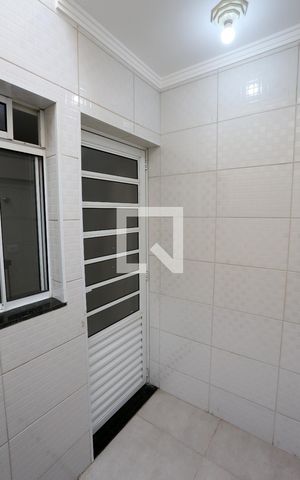Casa de condomínio para alugar com 48m², 2 quartos e 1 vagaÁrea de Serviço