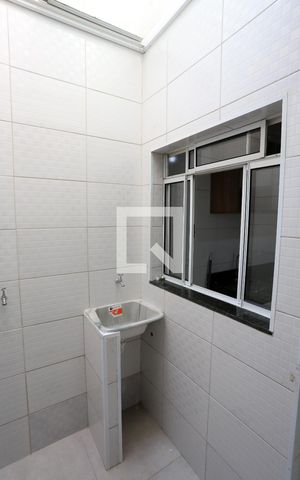 Casa de condomínio para alugar com 48m², 2 quartos e 1 vagaÁrea de Serviço