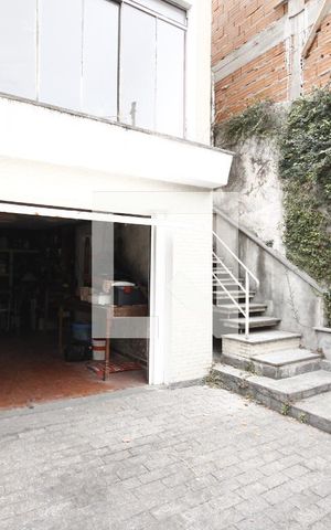 Casa à venda com 200m², 3 quartos e 3 vagasGaragem