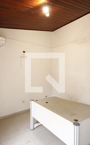 Casa à venda com 200m², 3 quartos e 3 vagasEdícula
