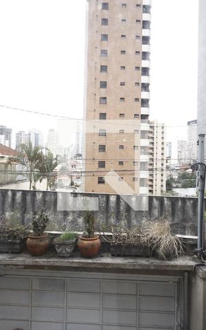 Casa à venda com 200m², 3 quartos e 3 vagasVista