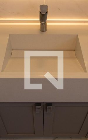 Apartamento à venda com 136m², 2 quartos e 2 vagasBANHEIRO DA SUITE 2