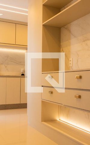 Apartamento à venda com 136m², 2 quartos e 2 vagasCOZINHA