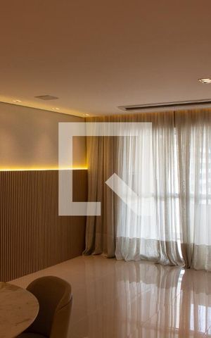 Apartamento à venda com 136m², 2 quartos e 2 vagasSALA