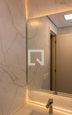 Apartamento à venda com 136m², 2 quartos e 2 vagasBANHEIRO DA SUITE 2