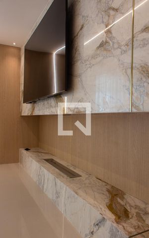 Apartamento à venda com 136m², 2 quartos e 2 vagasSALA