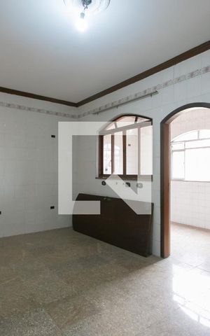 Casa à venda com 300m², 3 quartos e 3 vagas Casa à venda com 300m², 3 quartos e 3 vagasCozinha 1